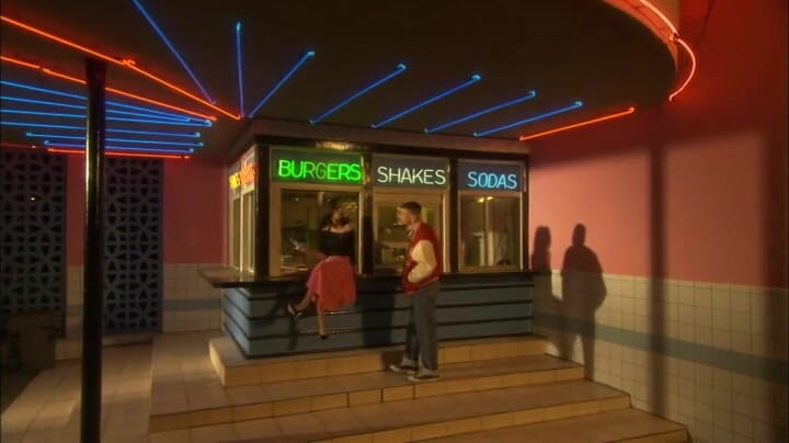 Cryptostudios: Zábavná domácí párty se promění v sexy a orgie párty...