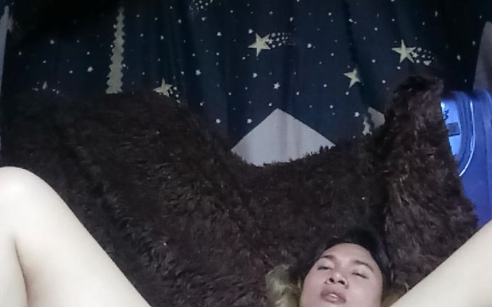 Reynaldo6: Drottningen borde verkligen visa upp för pappor.