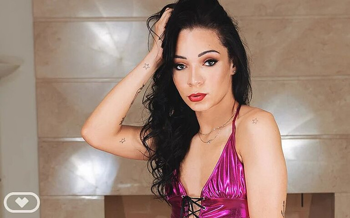 Virtual Real Trans: Karnevalsmaske