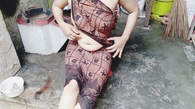 CoupleWorld: Desi Bhabhi Bathing Video Viral 2026