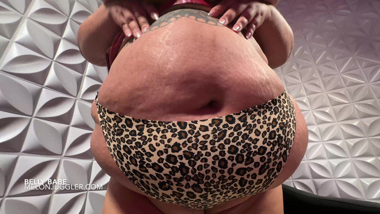 Melon Juggler: 巨大的肚子 ssbbw angel 骑着她的大鸡巴