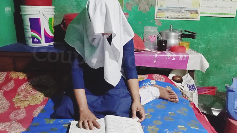 CoupleWorld: 大学生とホットな教師のセックスビデオ