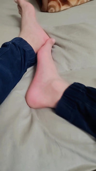 หนุ่มเล่นควยแล้วแตกเยอะมาก Handjob น้ำแตกเพียบ เย็ด