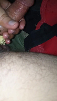 我的丈夫射在我的 brazzer 和我的gifs上