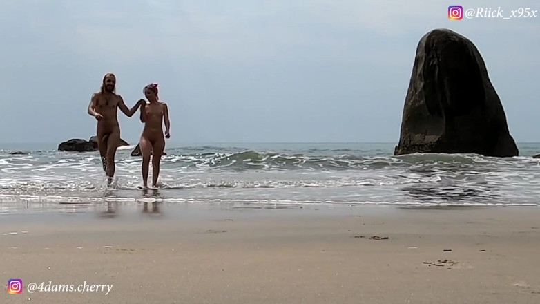 Cherry Adams: Sex på den övergivna stranden !! Amatör brasiliansk tonåring suger kuk och...