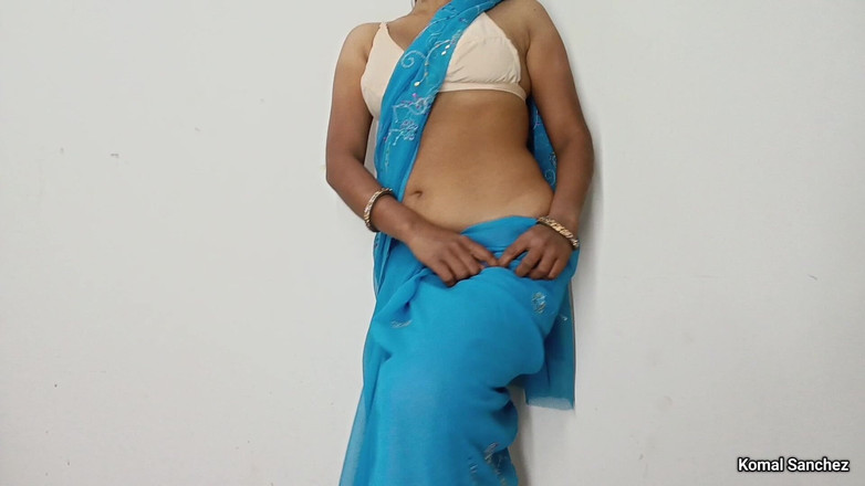 Hot_girl: Hete meid Komal Sanchez nieuwe saree-look