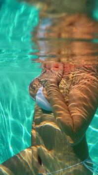 All Natural MILF Julia North Underwater Anal in the Pool