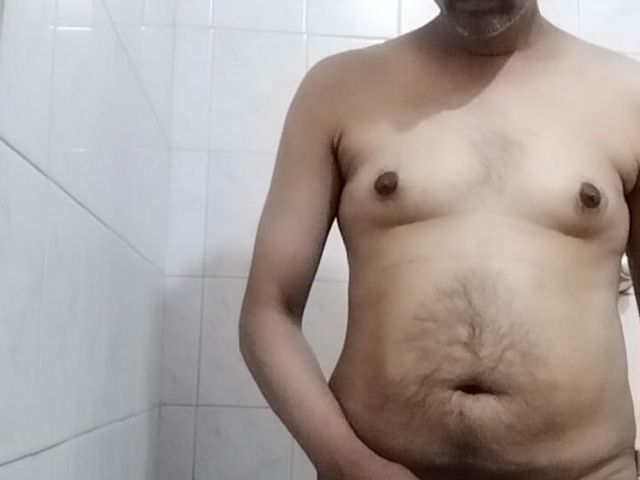 My Bathing Piss (Nudy for babes)