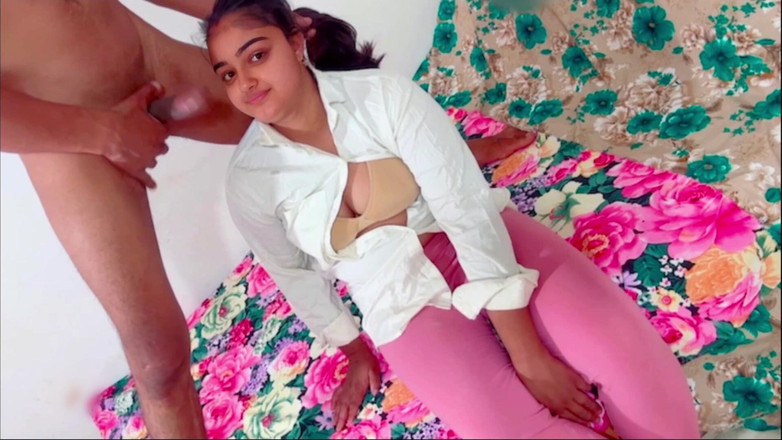 Your_aisha: Indiana linda menina fodida duro primeira vez grátis xxx vídeo