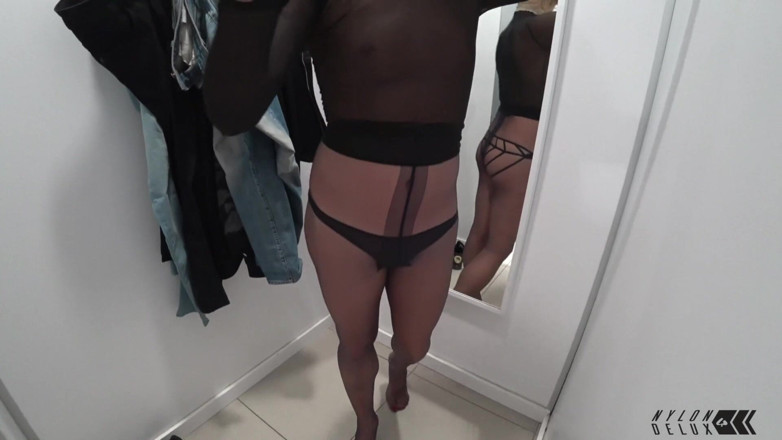 Nylondelux: Nylondeluxino