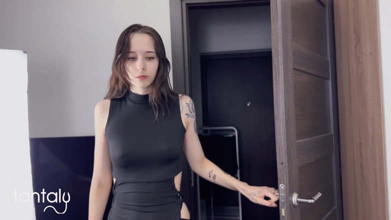 HannahKim: Stepsister köpte sin pojkvän en sexdocka, jag kunde inte motstå...