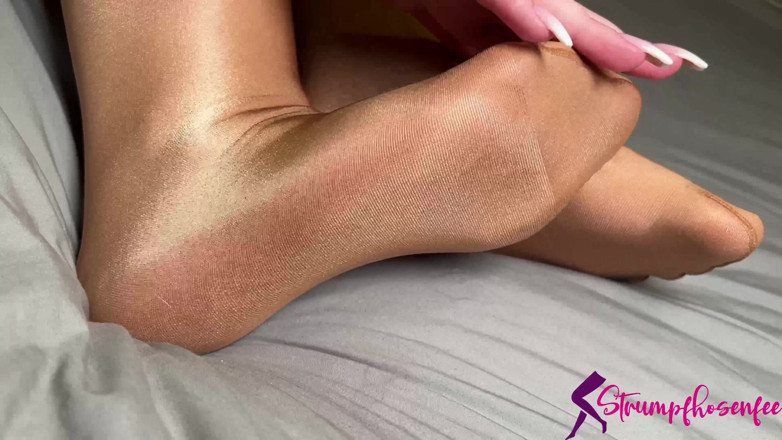 Tights free: Punčocháče škádlení zblízka