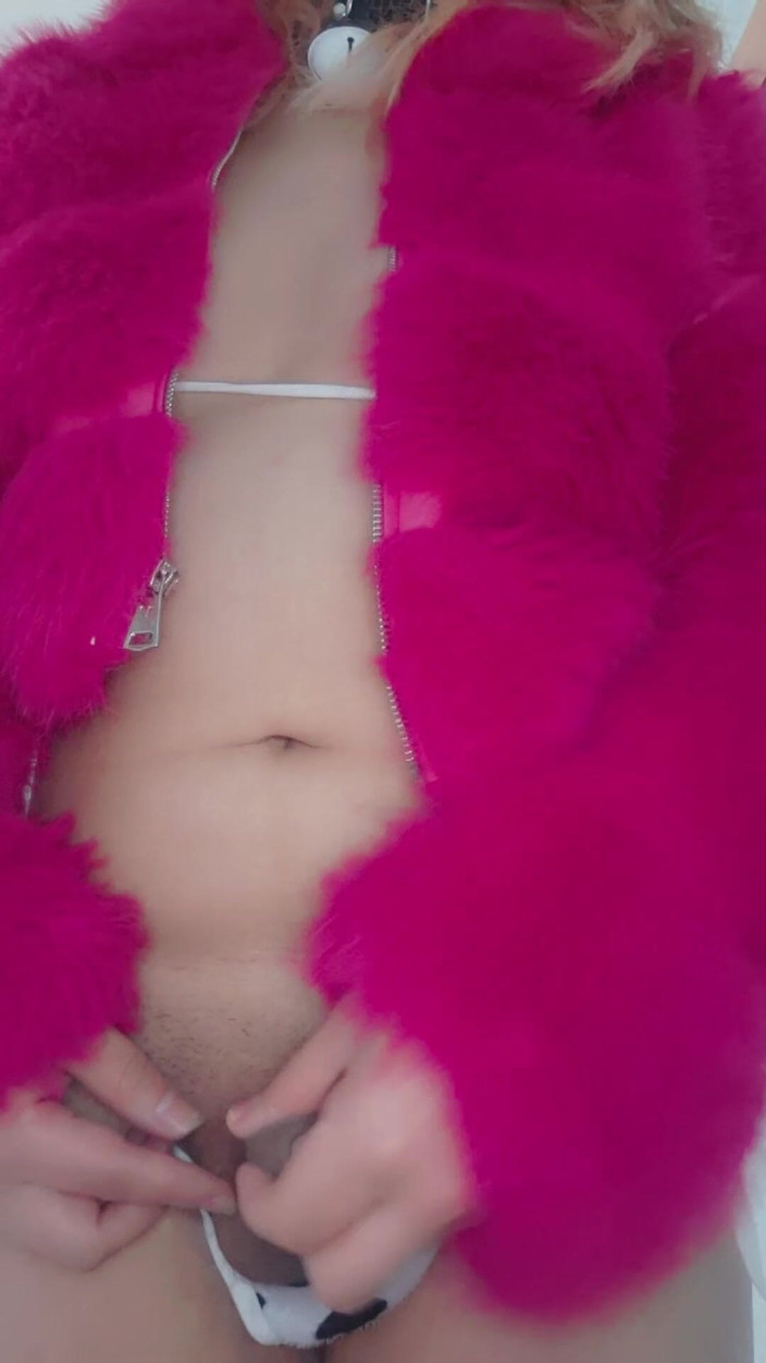 Crystal Phoenix: Sexy Sissy ve spodním prádle Vám ukaž celé své tělo
