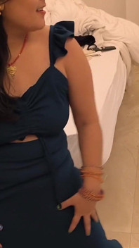 Desi MILF jebanie z pasierbem ssanie wielki kutas Głęboko gardło różowa cipka pieska