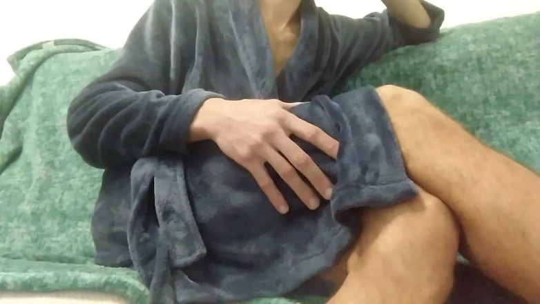 Elvissc: Mature Househusband Plays Rubbing His Long Cock with Anus (part1)