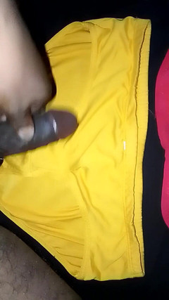 Jaanu294: Yellowpanta Panta Redezzle Redeek Bodi