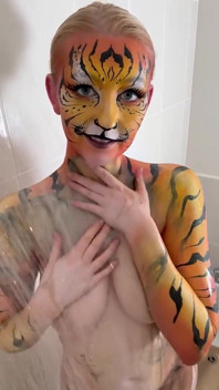 Tiger Bodypaint prysznic solo grać
