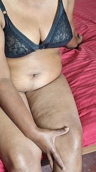 Curvy Asian Sugar MILF