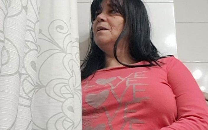 Mommy big hairy pussy: 배다른 아들과 샤워하는 밀프 딸딸이