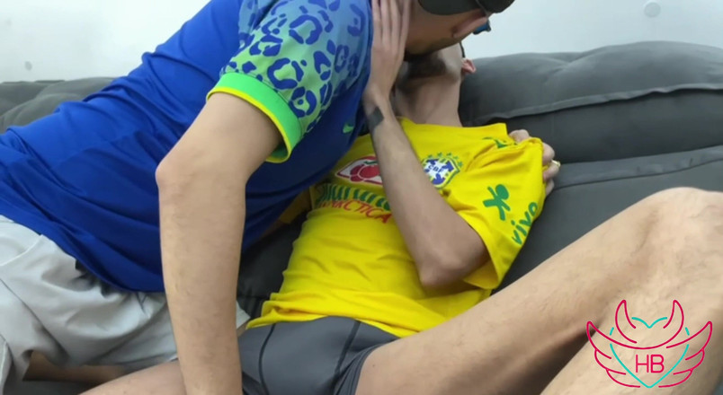 Heitor Bauman OFC: 브라질 클래식: 국가대표팀 셔츠, 하드 스틱, 콘돔 없음