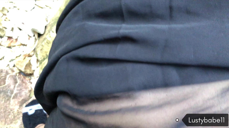 Lustybaby605: Trekking y follada en la montaña