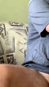 Video de masturbación con un enorme semen