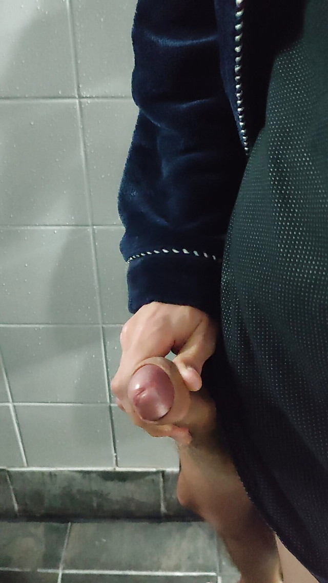 Hot Jerk off in Shower (Solo King)