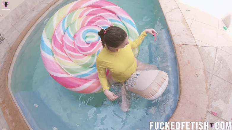 Fucked fetish: HD B2p gele jurk, roze, rode en transparante ballonnen