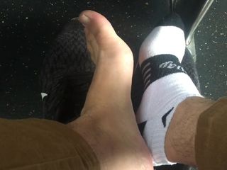 Manly foot: W autobusach mam nadzieję, że nie dostanę busted - manlyfoot - autobus