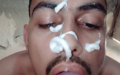 Dolly4u: Aku menelan air ngentot