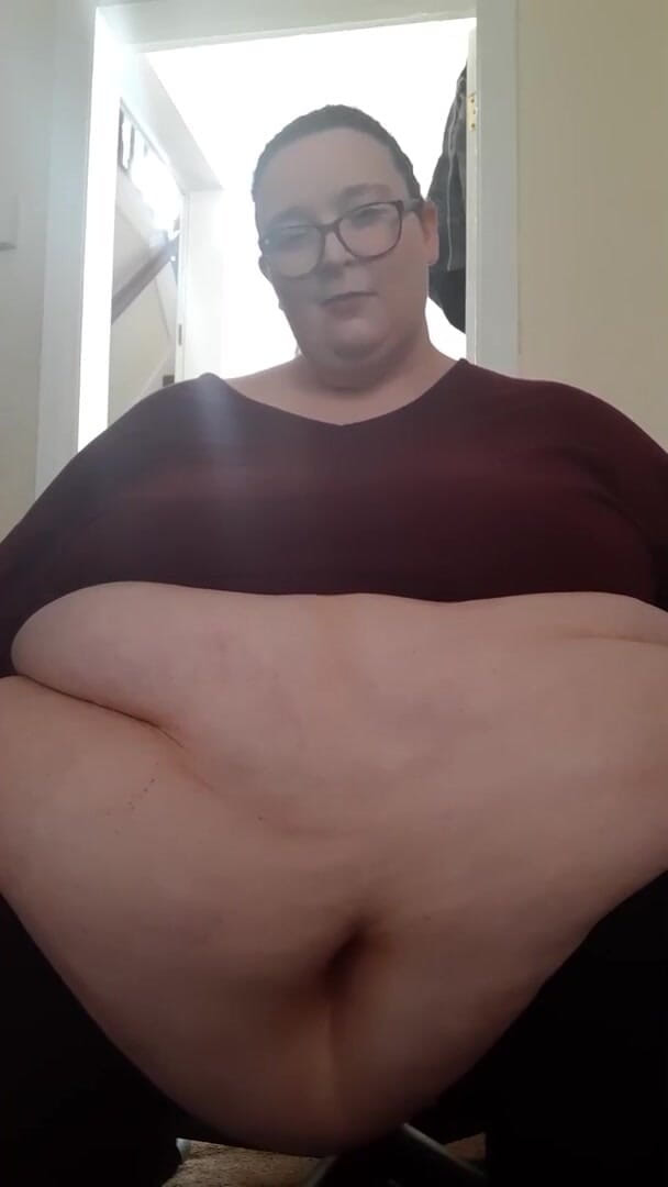 SSBBWLadyBrads: Din överviktiga gudinna i mörkret