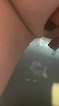 Una piccola pipì. Riesci a sopportare tutto questo?