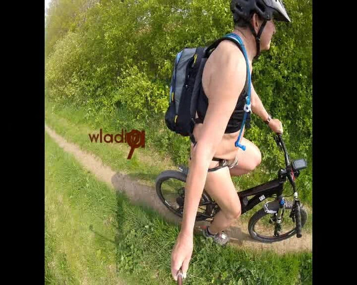 Andy: Fora na minha bicicleta