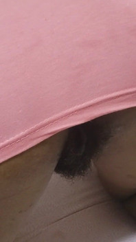 뒤에서 따먹히는 예쁜 분홍색 보지를 따먹는 두꺼운 흑누나