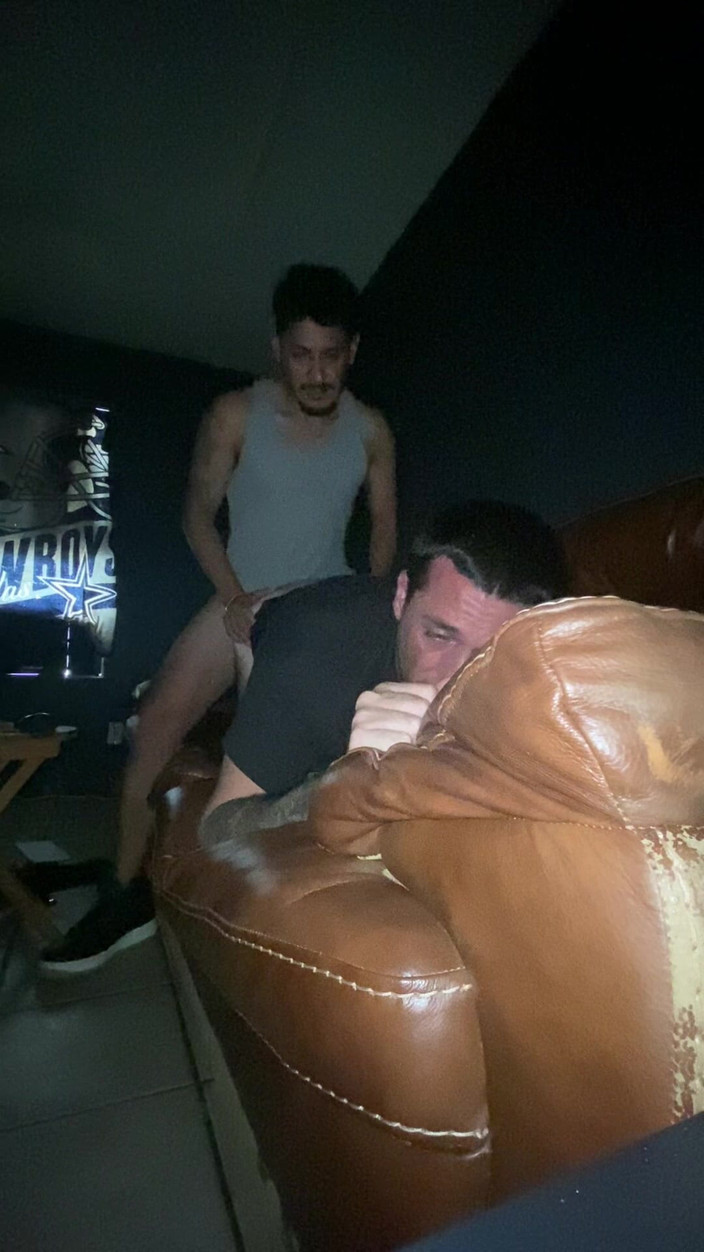 Texas-Toxicos: Білий хлопець приймає трах від великого латинського члена