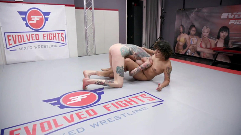 Evolved Fights Lez: Daisy Ducati vs Rocky Emerson Nữ đấu vật
