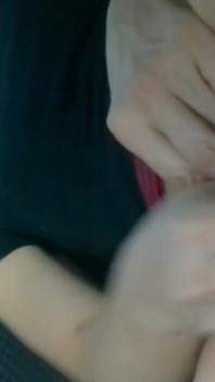 Polední masturbace v autě
