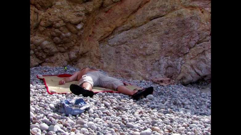 Adultwhisper: Venkovní trojka pro dvě nadržené teenagerky a tvrdého ptáka