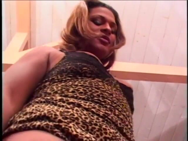 Hot TRANSformations: Sunburnt tranny deep throat realized her dearest wishes to get...