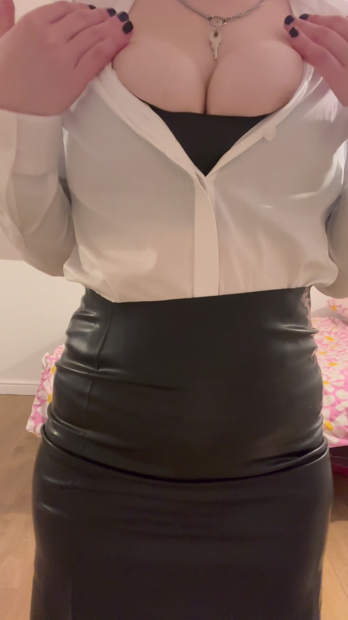 Bigtiddygoth: Miss Ruby buổi vắt sữa hàng tháng: phiên bản con...