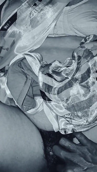 Noche de confidencialidad follada con cuñada en su habitación follada duro y semen dentro de ella