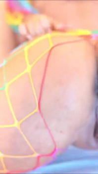 เลสเบี้ยนละตินที่มีรอยสักเลียอย่างดุดันจนน้ําแตก