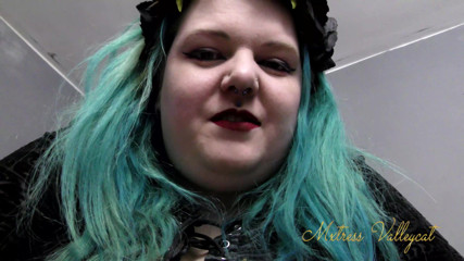 Mxtress Valleycat: My giant hands