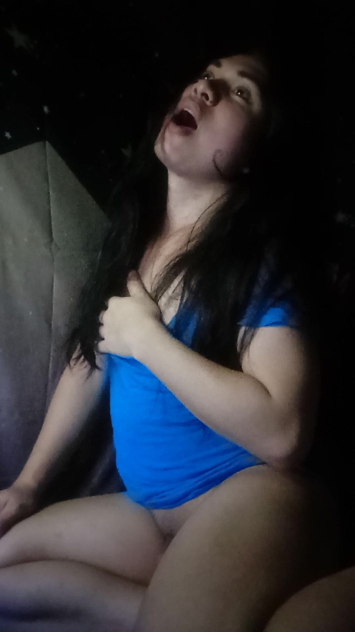 Reynaldo6: 개인 고백, 성숙한 추종자를위한 트랜스 뮤즈의 친밀한 솔로