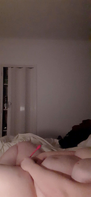 QueenNaller: Ahom spousta sprostých řečí a hraní