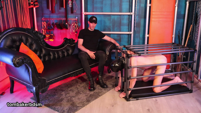 TomBakerBDSM: Seni köle evcil hayvana dönüştüreceğim bölüm 1