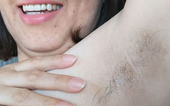 Fatal couple: Las axilas peludas de mi esposa