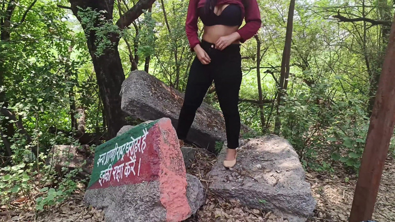 Dola Bhabi: My Girlfriend Wants Risky Outdoor Sex