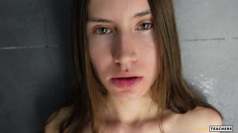 GoldTeachers: Ruwe sensuele overheersing in de badkamer