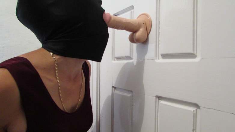 SexyAnka: In bocca! Voglio succhiare tutto dal tuo buco. con conversazioni...